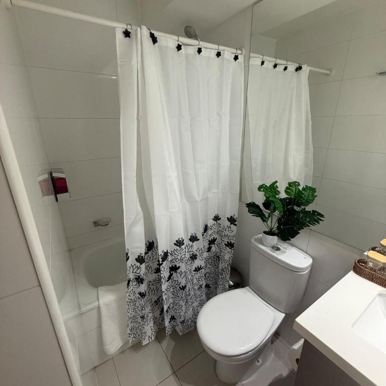 Las Condes costado Parque Arauco - Two-Bedroom Apartment - 18