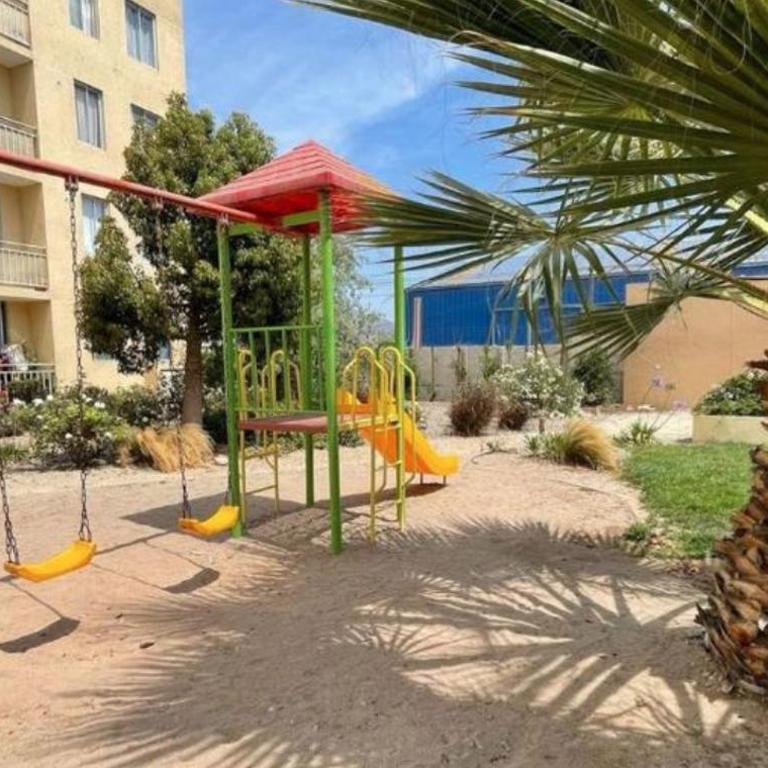 Departamento primer piso con estacionamiento - Apartamento de 2 dormitorios - 1