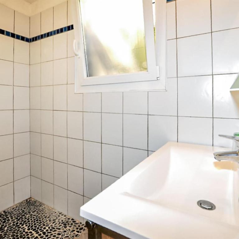 Moderne Villa Piscine - Maison 2 Chambres - 11