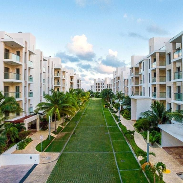 Beautiful PH in front of the Marina - Apartamento - 54