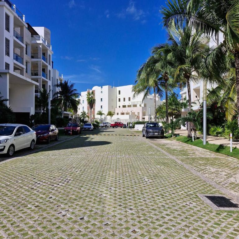 Beautiful PH in front of the Marina - Apartamento - 55
