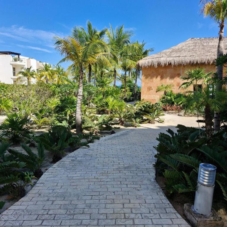Beautiful PH in front of the Marina - Apartamento - 57
