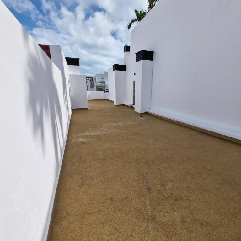 Beautiful PH in front of the Marina - Apartamento - 69