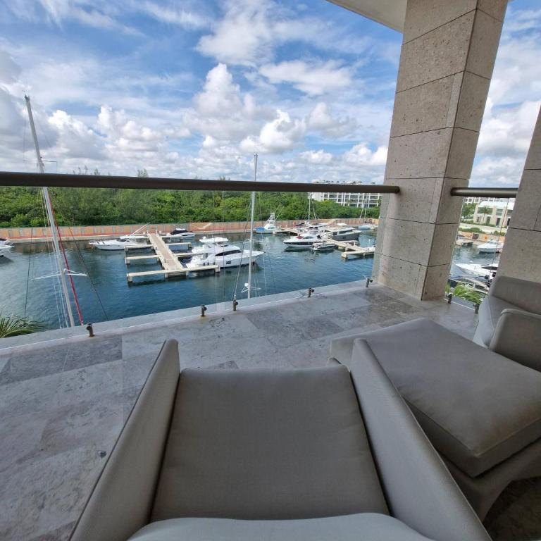 Beautiful PH in front of the Marina - Apartamento - 74