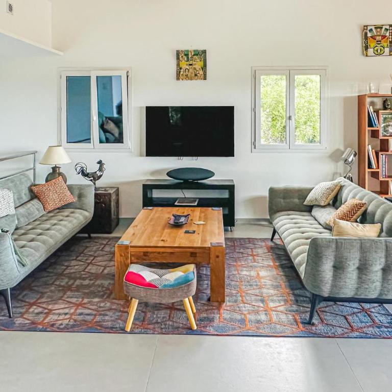 Gorgeous Home In Speracedes With Wifi - Maison de Vacances 3 Chambres - 1