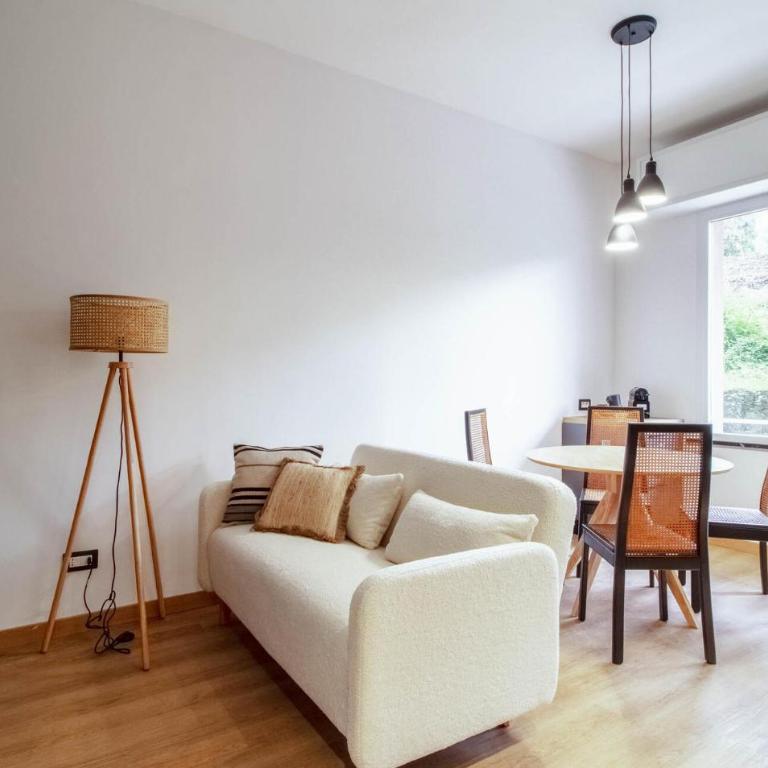 2 Bedroom Lovely Apartment In Santa Margherita - Two-Bedroom Apartment with Balcony - 2