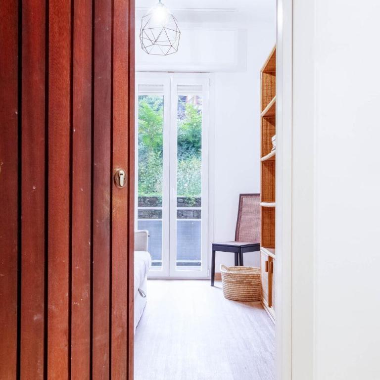 2 Bedroom Lovely Apartment In Santa Margherita - Two-Bedroom Apartment with Balcony - 6
