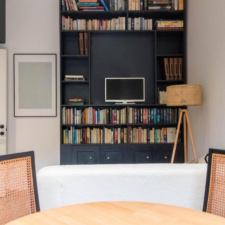 2 Bedroom Lovely Apartment In Santa Margherita - Two-Bedroom Apartment with Balcony - 9