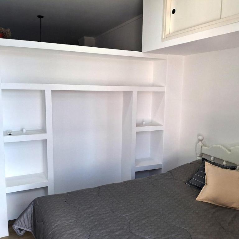 Spacious, Modern, and Bright Accommodation with a Balcony - Apartamento de 1 dormitorio - 8