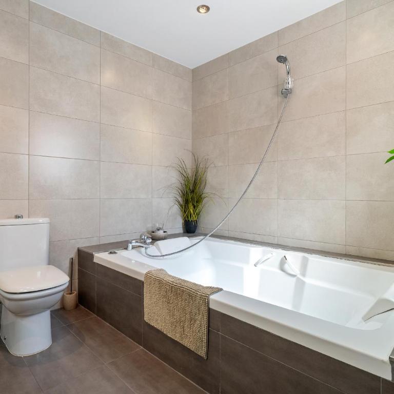 Hauzify I Casa Sa Calma - Casa de 3 dormitorios - 19
