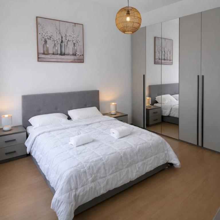 Casa Serena - Appartamento con 2 Camere da Letto e Vista Città - 8