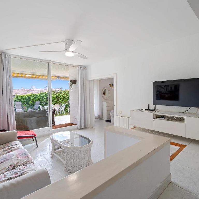Hauzify I Apartament Orquídies - Apartamento con vistas a la piscina - 3
