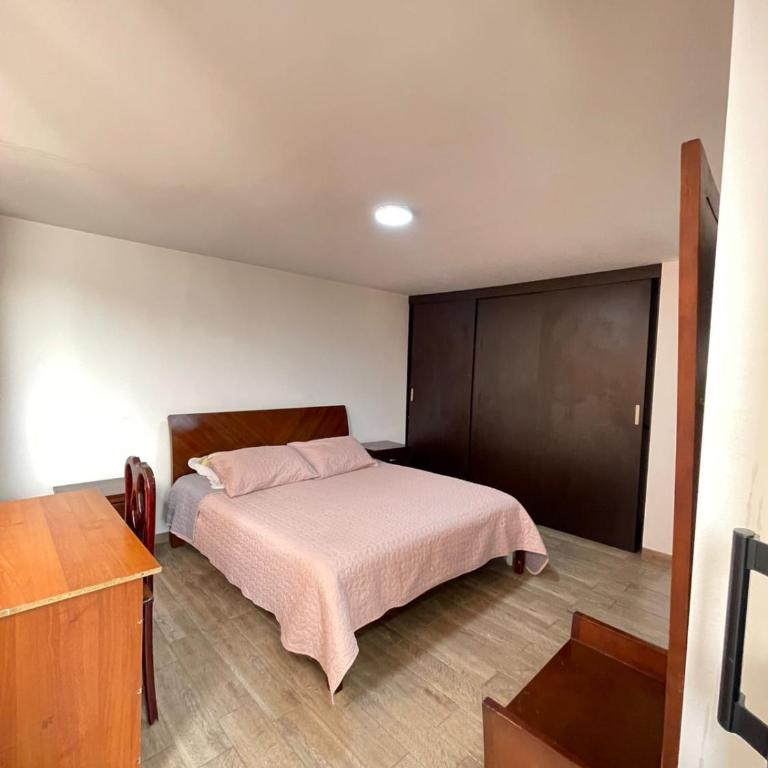 Confortable Hospedaje- Ubicación Estratégica Bogotá - Apartamento Deluxe de 3 dormitorios - 14