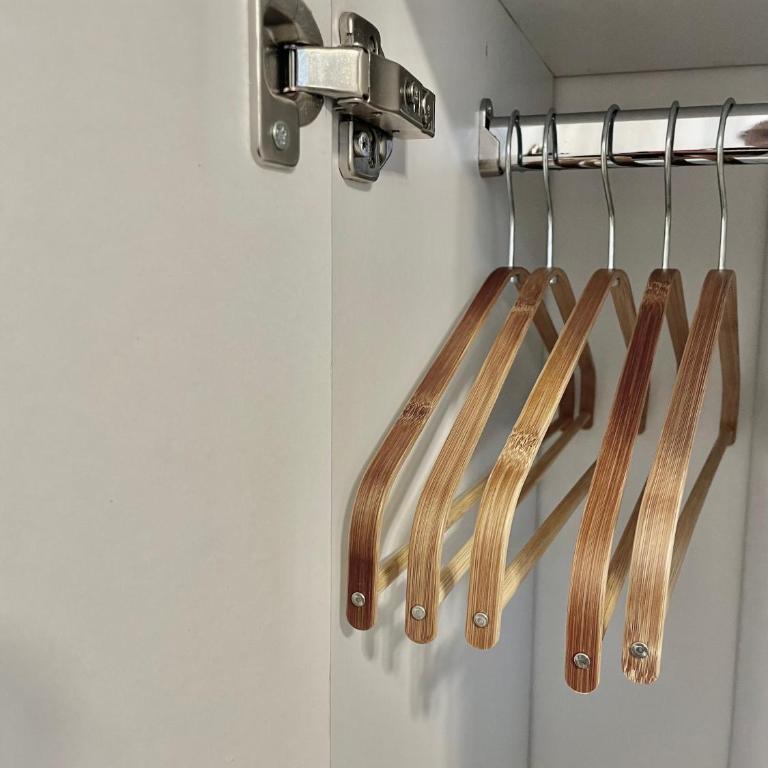 Modern studio, near shopping mall Stadion - Deluks Dvokrevetna Soba sa Bračnim Krevetom - 12