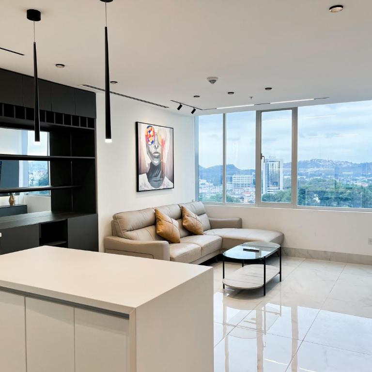 Depa de lujo con piscina y GYM cerca al Mall San Marino - One-Bedroom Apartment with City View - 6