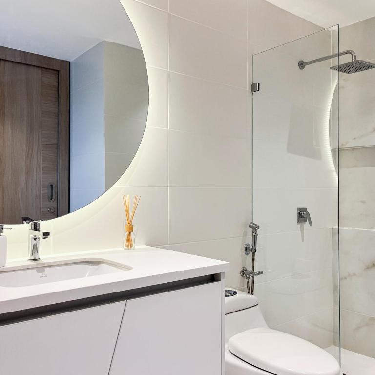 Depa de lujo con piscina y GYM cerca al Mall San Marino - One-Bedroom Apartment with City View - 10