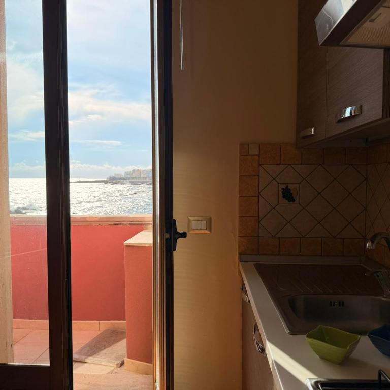 Tra Mare e Relax - Appartamento con 3 Camere da Letto e Vista Mare - 35