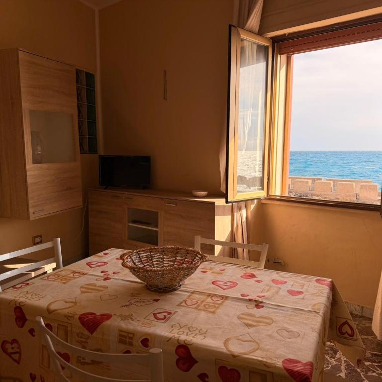 Tra Mare e Relax - Appartamento con 3 Camere da Letto e Vista Mare - 11