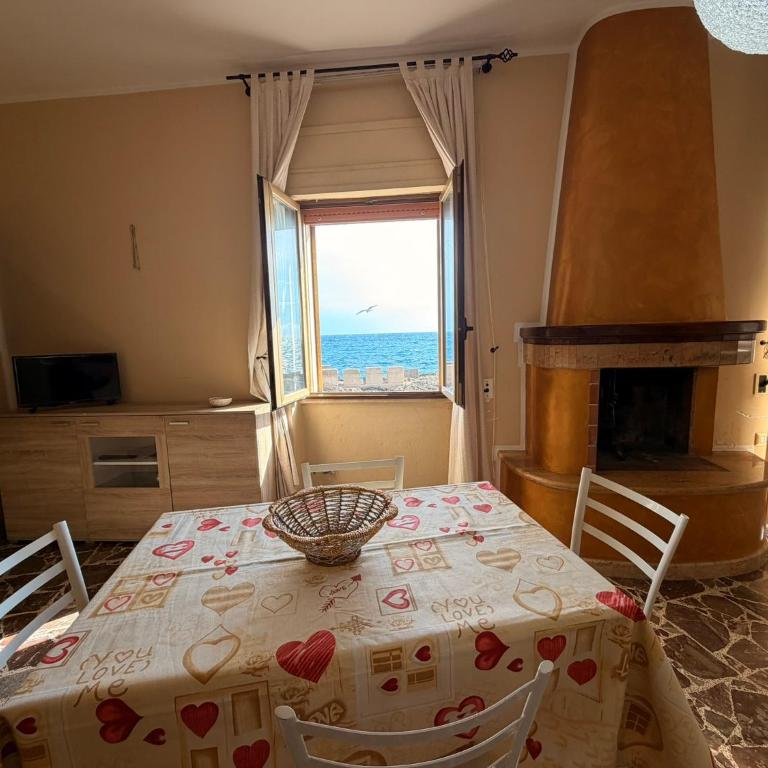 Tra Mare e Relax - Appartamento con 3 Camere da Letto e Vista Mare - 12