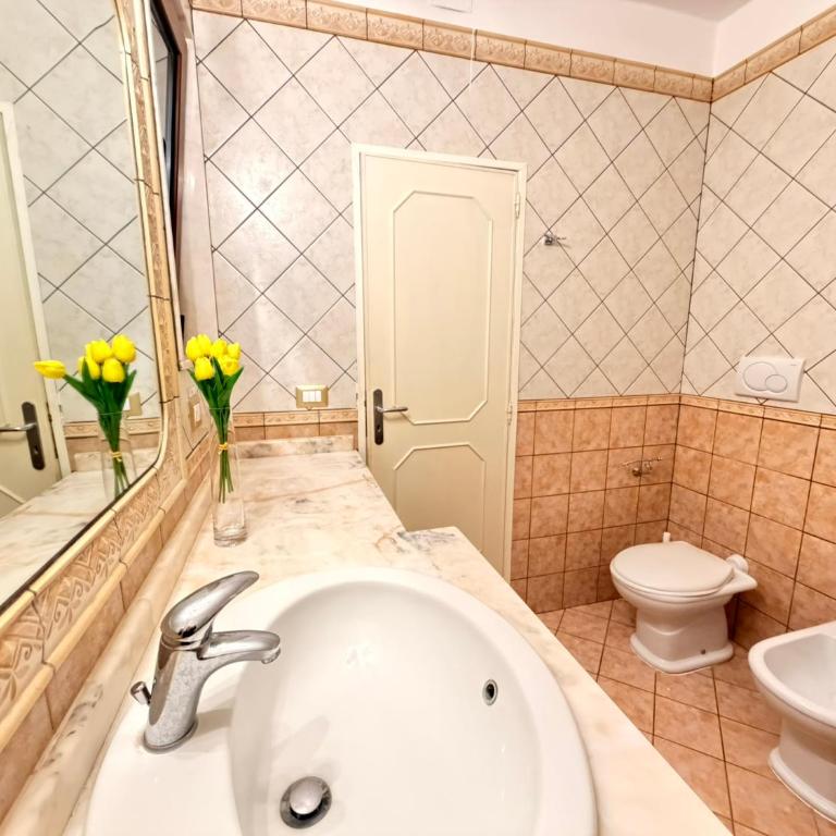 Tra Mare e Relax - Appartamento con 3 Camere da Letto e Vista Mare - 4