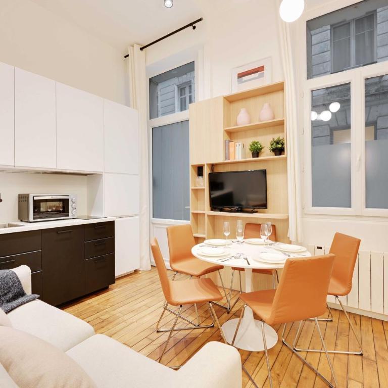 Beautiful Apt -1BR-4P- Tour Eiffel-Invalides - Apartamento de 2 dormitorios - 3