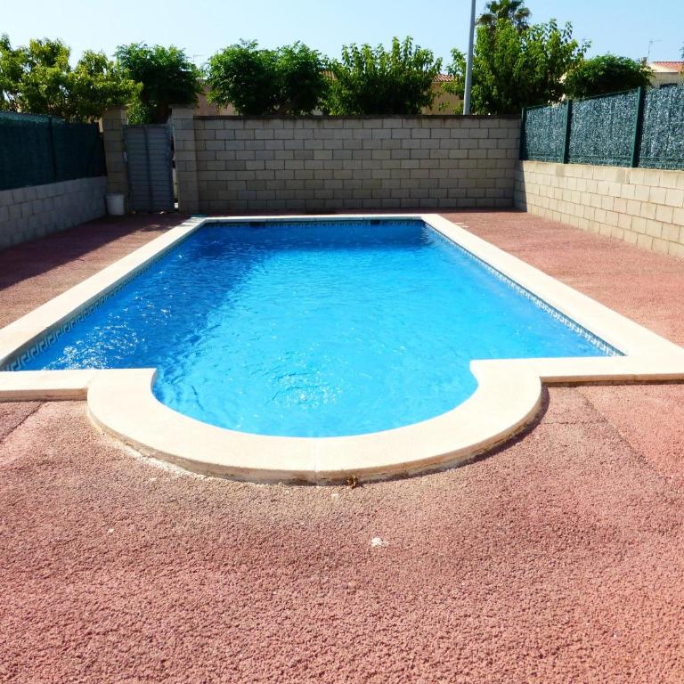 Casa con piscina comunitaria - Casa - 1