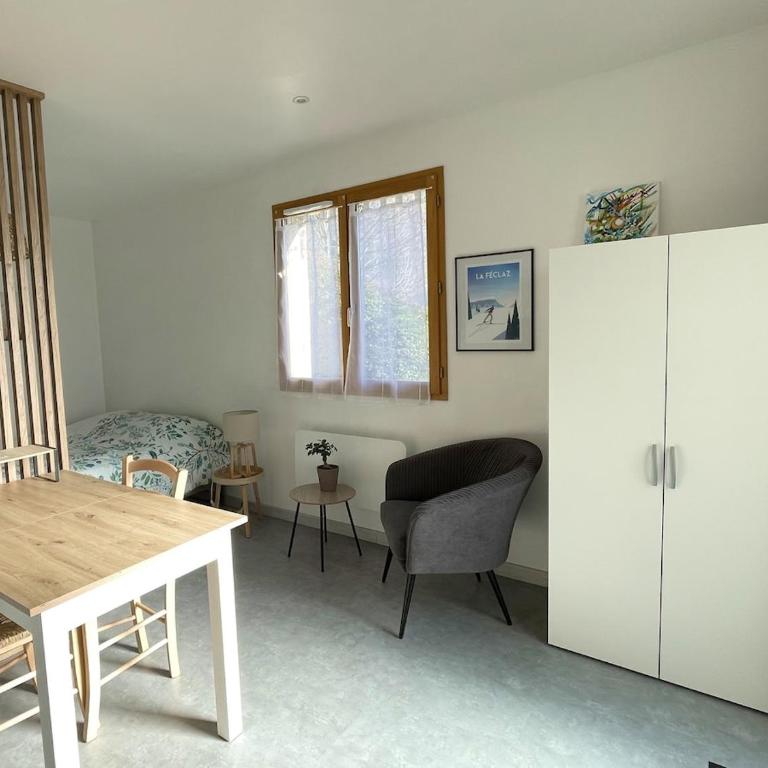 Studio au calme - rez de jardin - Appartement 1 Chambre - 15