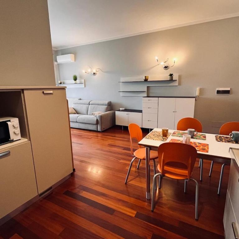 App 75 - Appartamento Familiare con 1 Camera da Letto - 11
