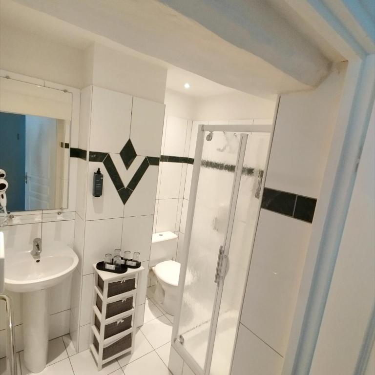 Les Cascades - Hôtel de Charme - Chambre Quintuple / Quadruple - 2