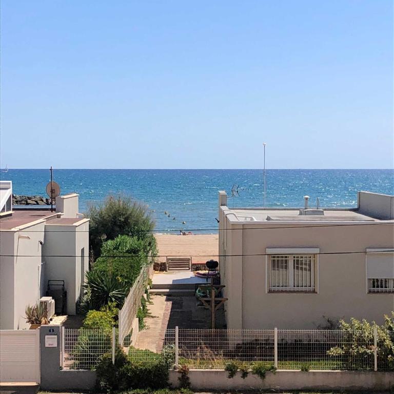Agreable studio-cabine vue mer 4 personnes à 20 m de la plage - Studio - 11