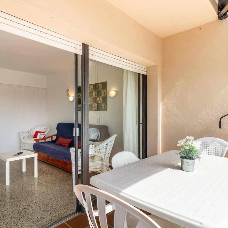 Carrilet 37 pis Bonito apartamento - Apartamento de 3 dormitorios con balcón - 6