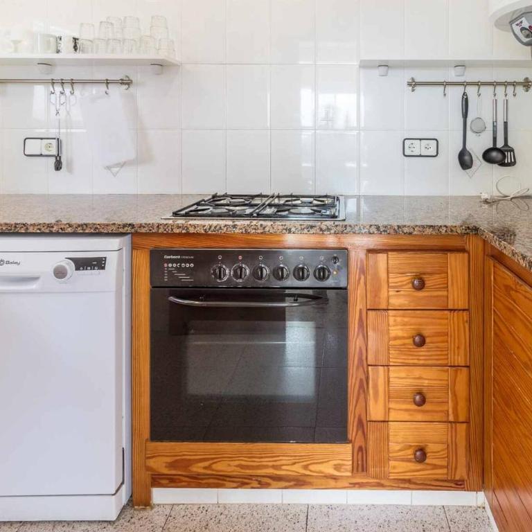 Carrilet 37 pis Bonito apartamento - Apartamento de 3 dormitorios con balcón - 10