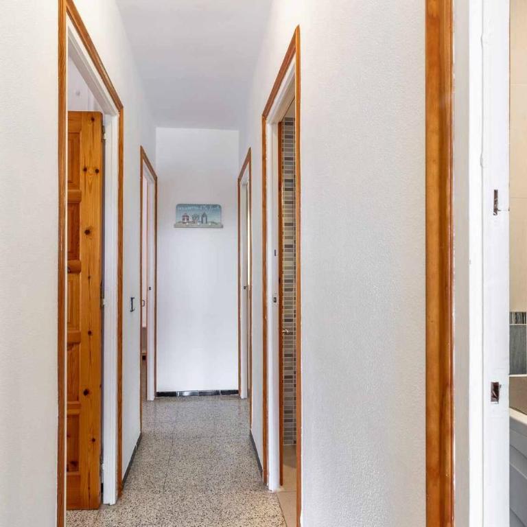 Carrilet 37 pis Bonito apartamento - Apartamento de 3 dormitorios con balcón - 13