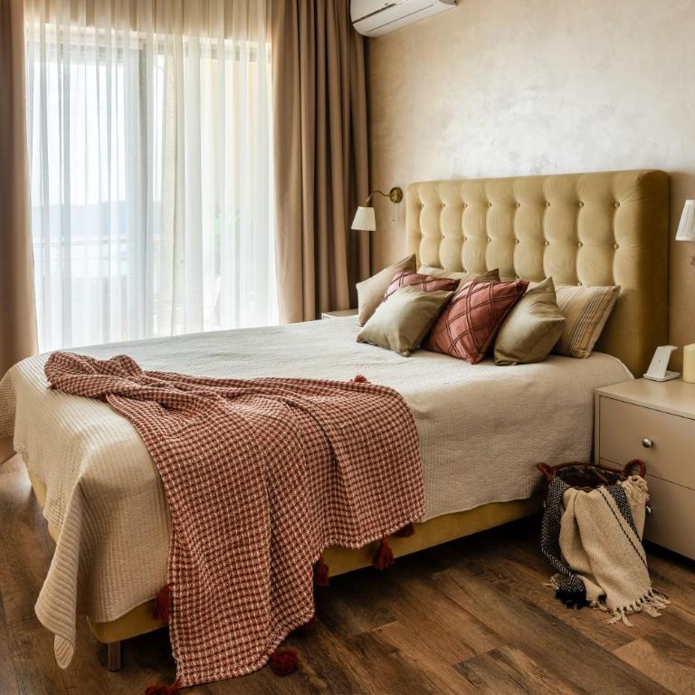 The Royal Summer & Spa - Two-Bedroom Deluxe Apartment with Ocean View - 1