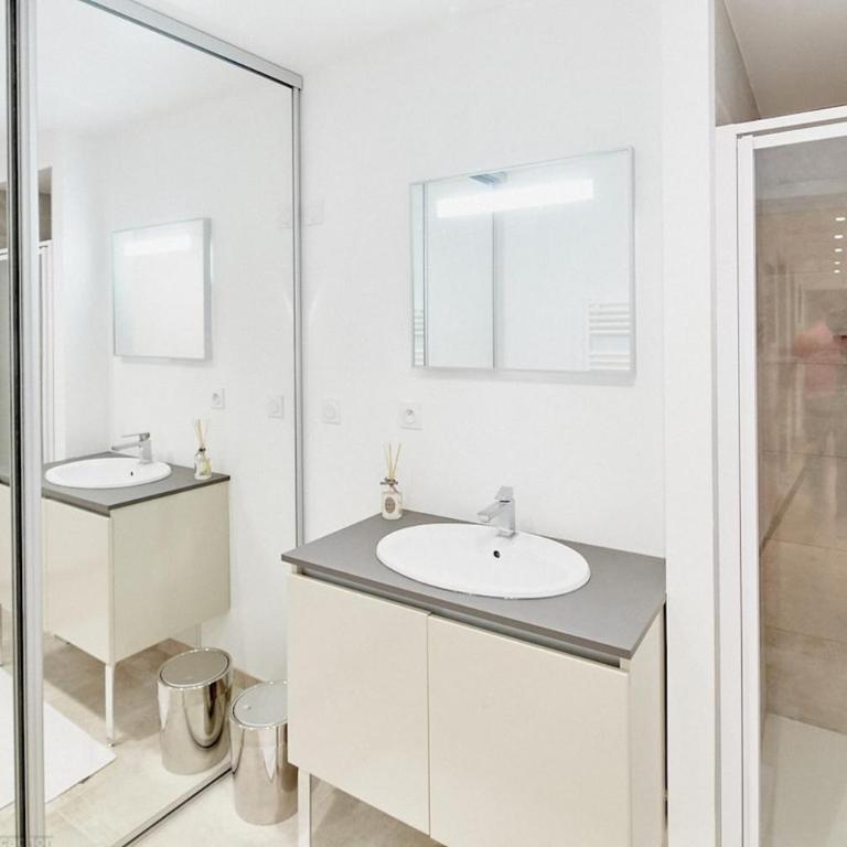 Moulleau Jolie maison de ville avec 3 chambre et patio - Three-Bedroom House - 11