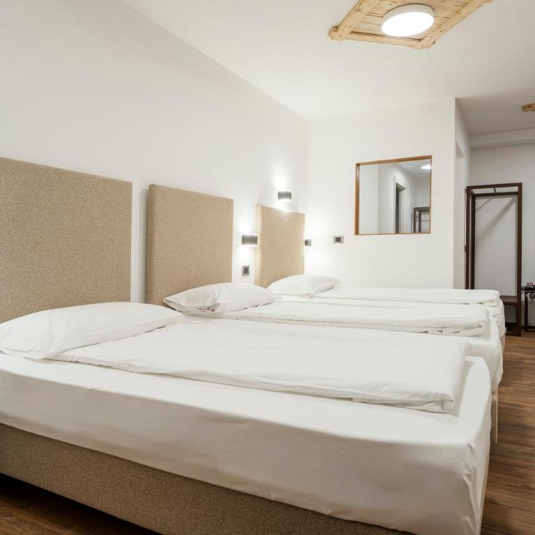 Nord Hotel - Camera Familiare con 2 Camere da Letto e 2 Bagni - 4