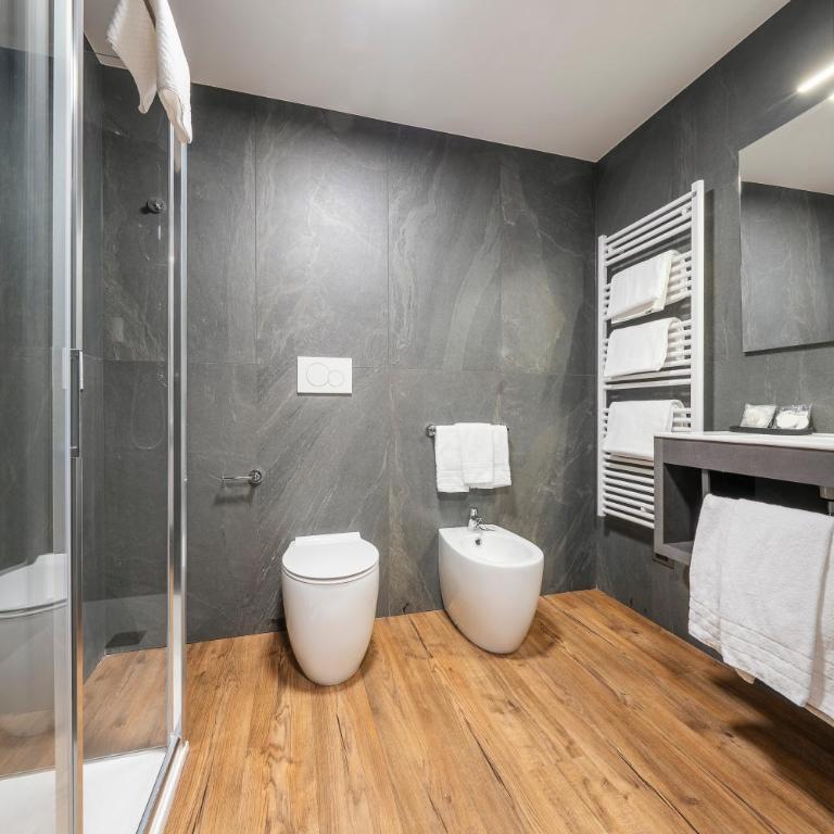 Nord Hotel - Camera Familiare con 2 Camere da Letto e 2 Bagni - 3