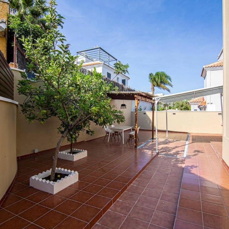 Modern beach villa with parking and private pool - Two-Bedroom Villa - 26
