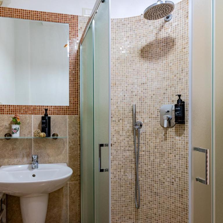 Hostly G&G Home - Villa con 3 Camere da Letto - 26