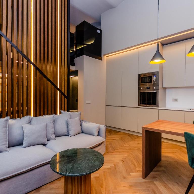 CasaRavizza Milano-elegance & privacy- Fast WiFi- 4min shopping at Corso Vercelli near Duomo & 8min City Life Shopping District - Loft - 2