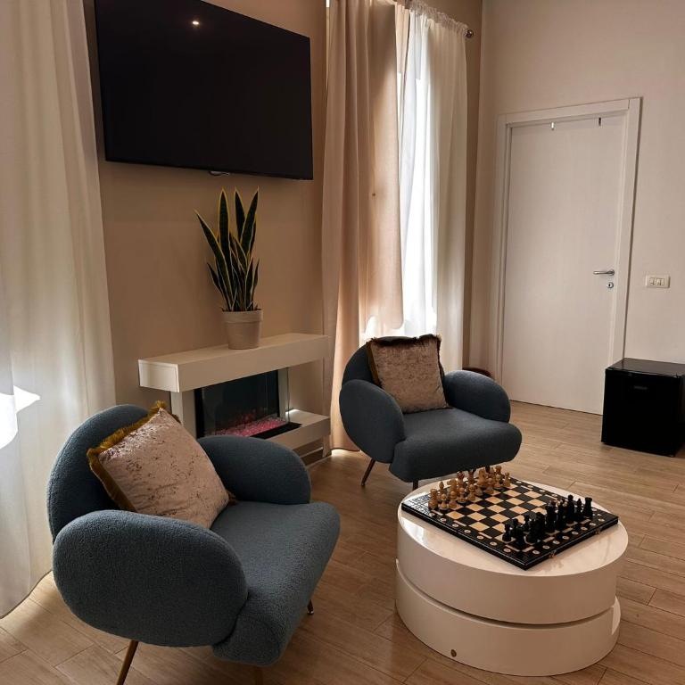 Centrale Suites - Deluxe Suite with Spa Bath - 13
