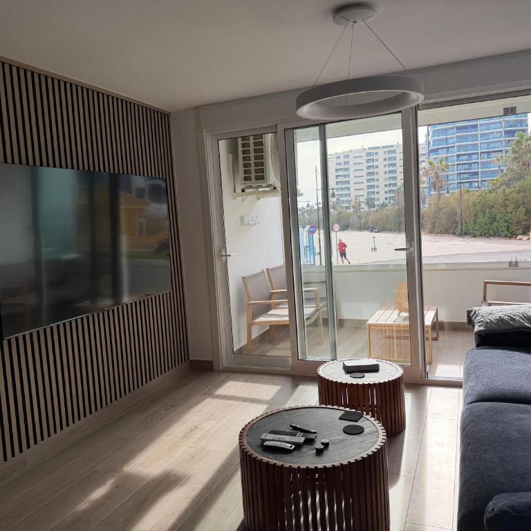 Stylish Frontline Punta Prima Suite with Sea Views - Apartamento de 2 dormitorios - 20