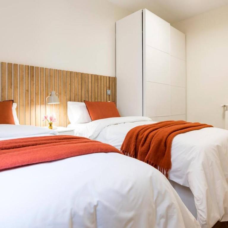 Salamanca District – Retiro Park & Movistar Arena - Two-Bedroom Apartment - 15