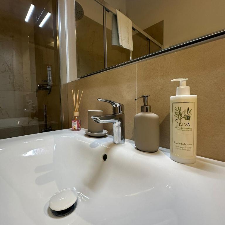 Sotto le Torri by Edera Rooms - Camera Matrimoniale Standard - 4