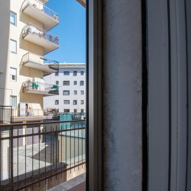 Clara Urban House - Family and Parking Free - Appartamento con 2 Camere da Letto - 23