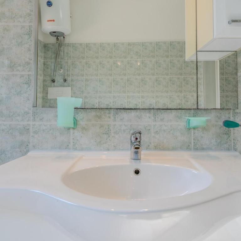 4 minuti dalla Spiaggia - Elegante Villetta a Budoni - Appartamento con 2 Camere da Letto - 13