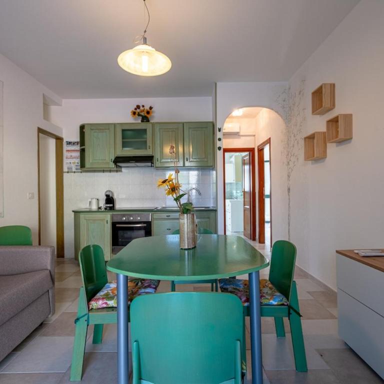 4 minuti dalla Spiaggia - Elegante Villetta a Budoni - Appartamento con 2 Camere da Letto - 22