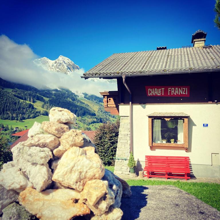 Chalet Franzi - Bergblick, Garten & gleich neben der Piste - Chalet - 20