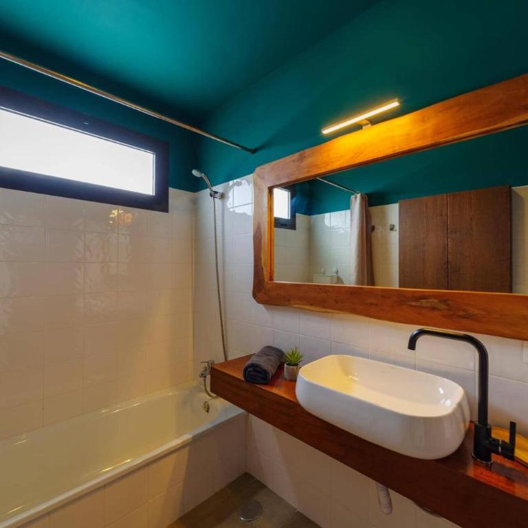 Villa Sapri by Villa Plus - Villa - 11