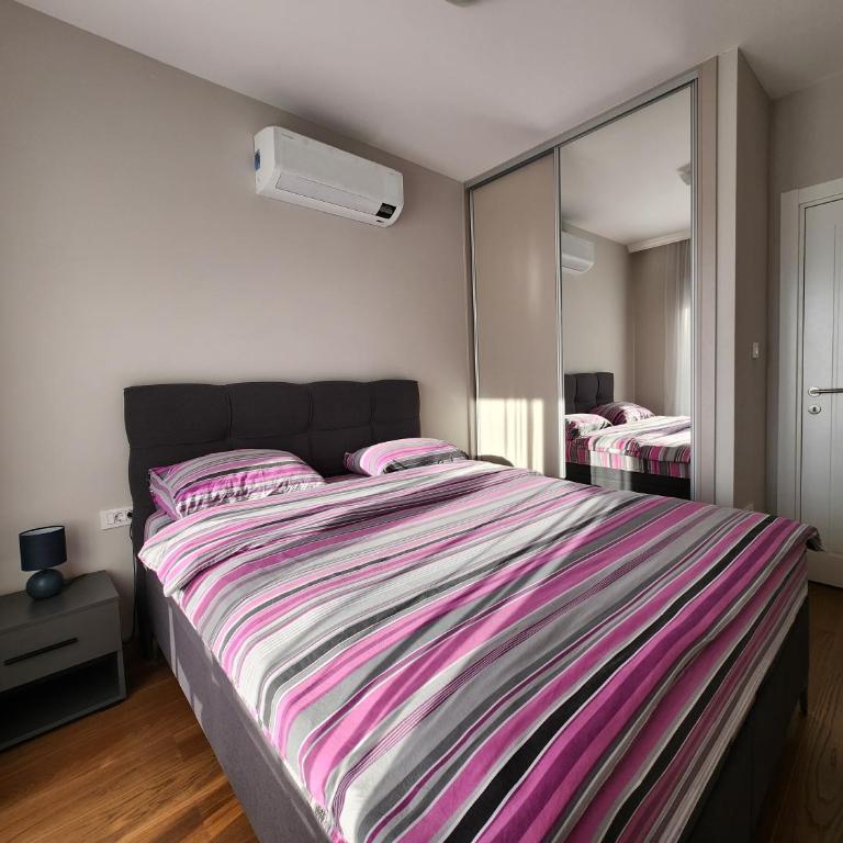 Green Apartments Podgorica With Garage - One-Bedroom Apartment - 4